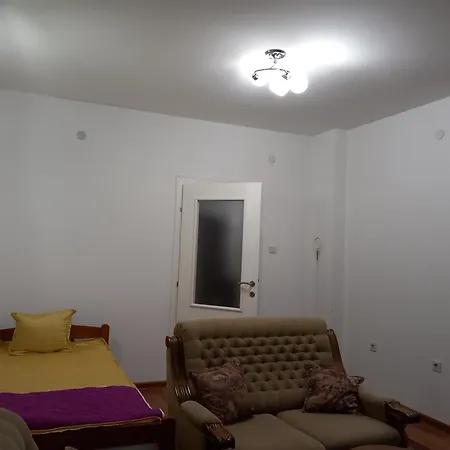Grand Apartment *